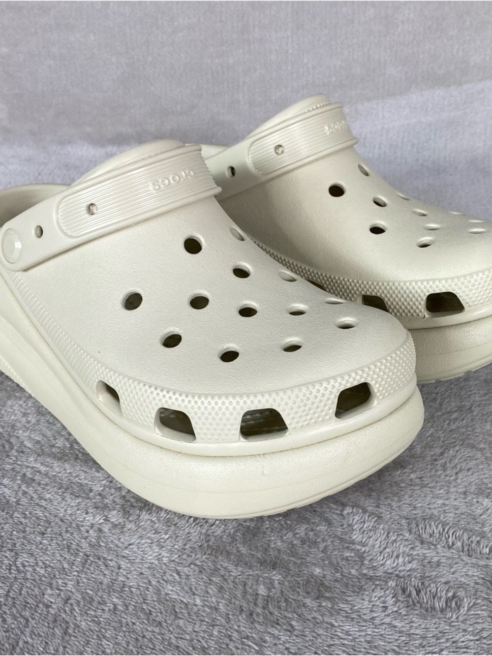 Crocs Classic Crush Clog Shoes Womens Size 9 Bone Slip On Platform NEW